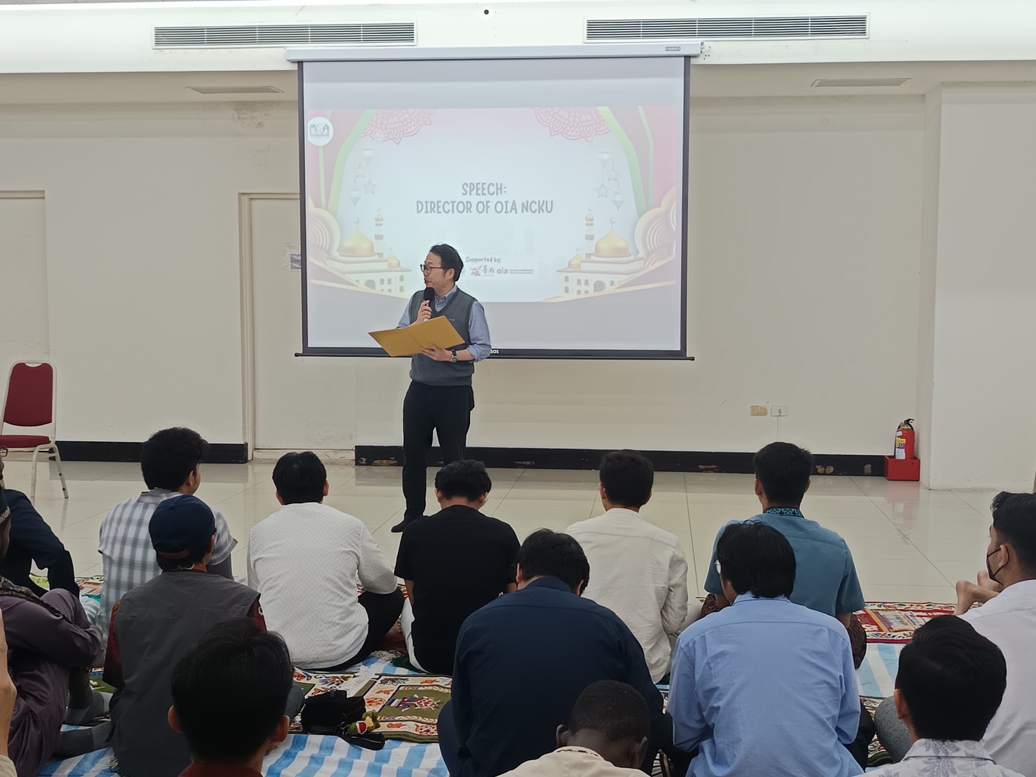Chair Prof. Sun-Yuan Hsieh, Vice President for International Affairs, delivers remarks on building a diverse and inclusive campus.